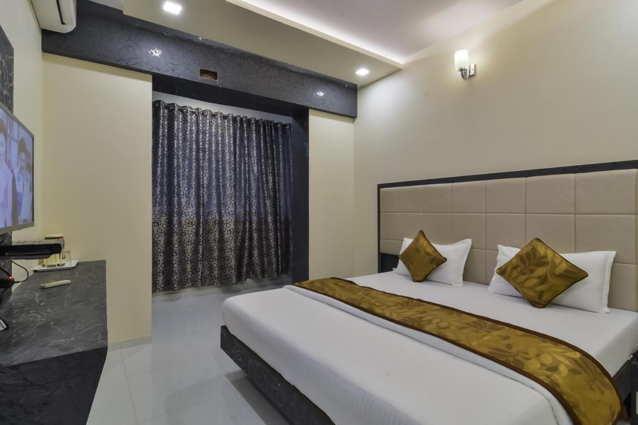 Hotel Aroma- Dadar Mumbai Exterior foto