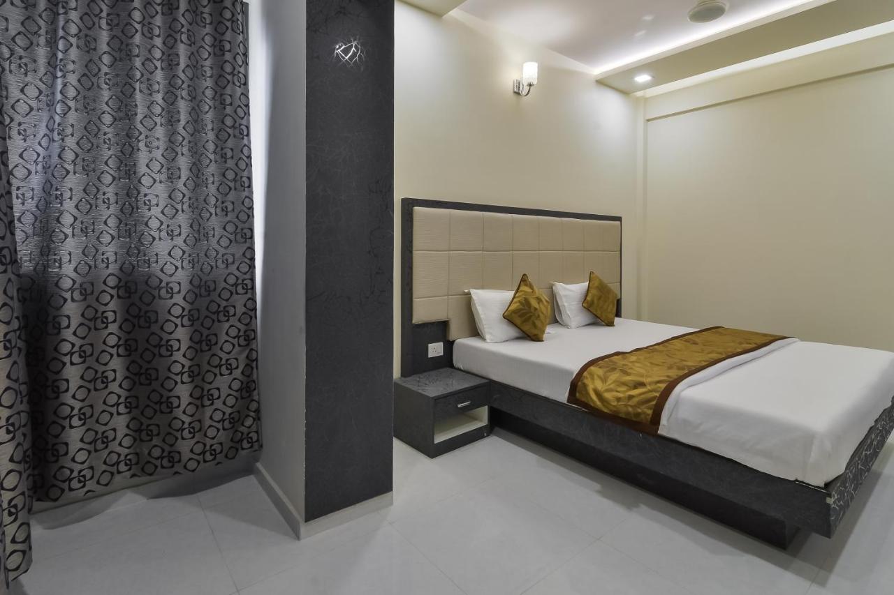 Hotel Aroma- Dadar Mumbai Exterior foto