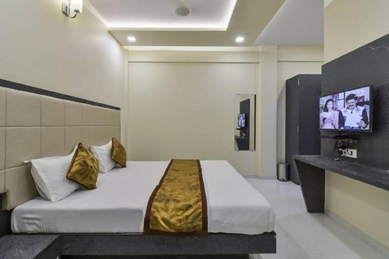 Hotel Aroma- Dadar Mumbai Exterior foto